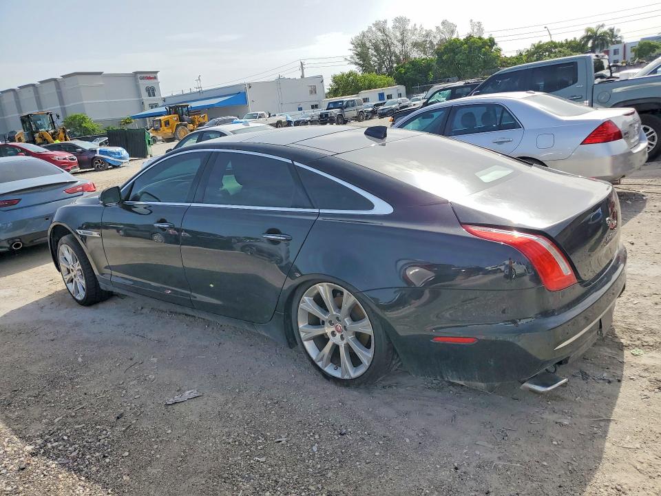 Продажа на аукционе авто 2017 Jaguar Xjl, vin: SAJWJ2GD5H8W08980, номер лота: 60040906