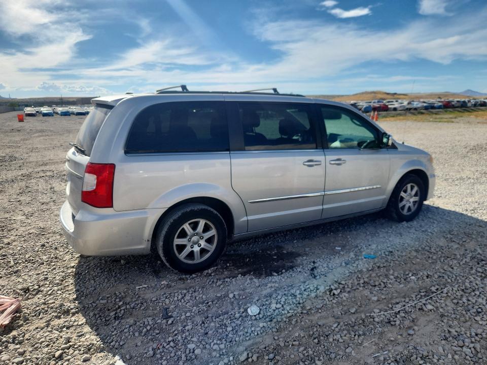 61783846 :رقم المزاد ، 2C4RC1CG5CR124238 vin ، 2012 Chrysler Town & Country مزاد بيع
