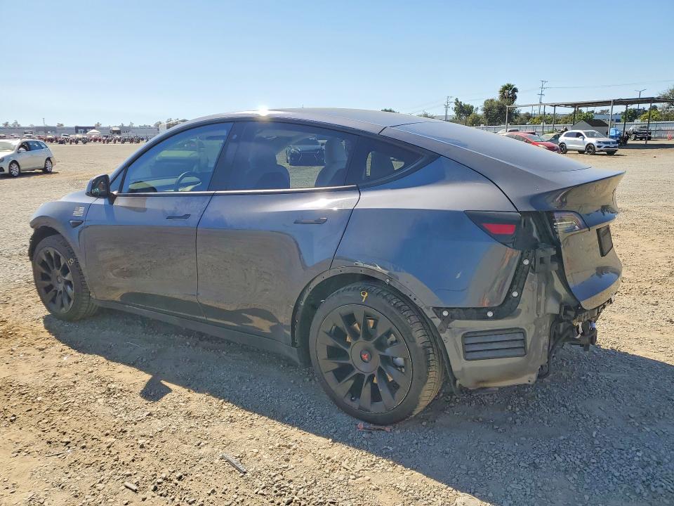 61887736 :رقم المزاد ، 5YJYGDEE3LF034790 vin ، 2020 Tesla Model Y مزاد بيع