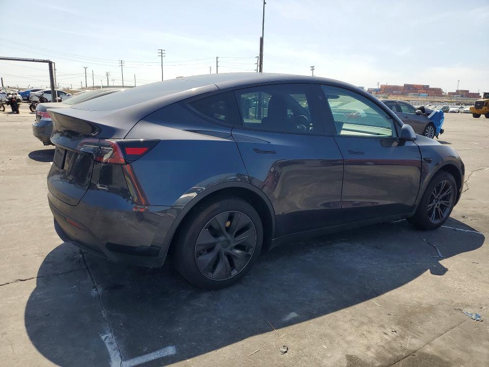 62656826 :رقم المزاد ، 7SAYGDED3SF266881 vin ، 2025 Tesla Model Y مزاد بيع