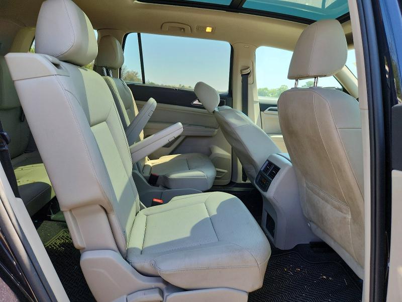 58835836 :رقم المزاد ، 1V2UR2CAXKC581496 vin ، 2019 Volkswagen Atlas مزاد بيع