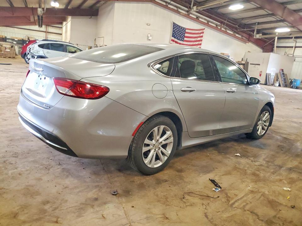 62645256 :رقم المزاد ، 1C3CCCABXFN636804 vin ، 2015 Chrysler 200 مزاد بيع
