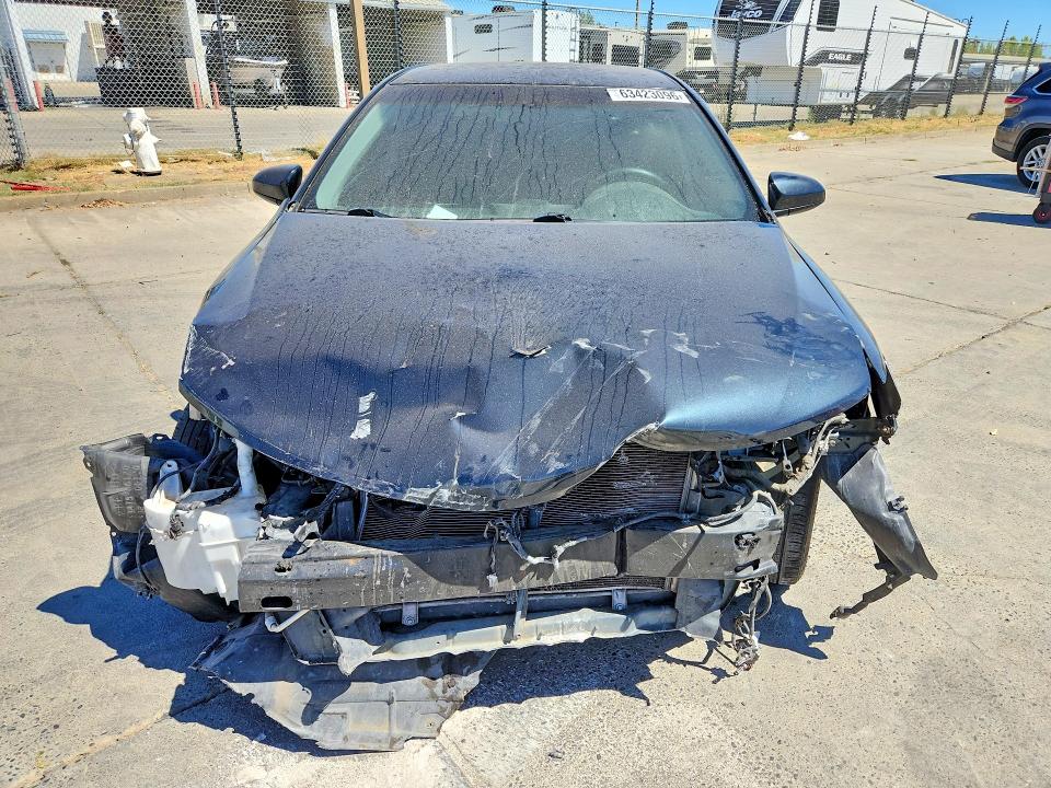 63423096 :رقم المزاد ، 4T1BF1FK1EU729805 vin ، 2014 Toyota Camry مزاد بيع
