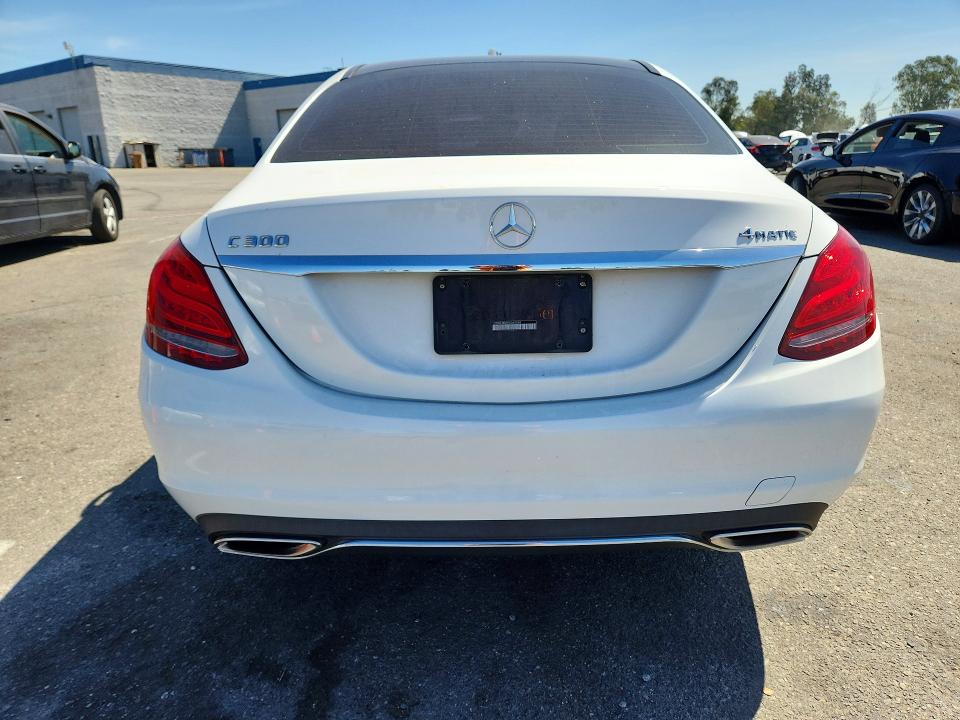 2015 Mercedes-benz C მანქანა იყიდება აუქციონზე, vin: 55SWF4KB9FU060768, აუქციონის ნომერი: 62655756