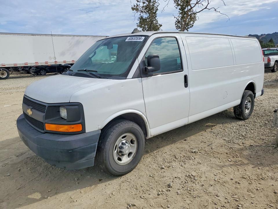 60633556 :رقم المزاد ، 1GCWGBFG5H1186761 vin ، 2017 Chevrolet Express G2500 مزاد بيع