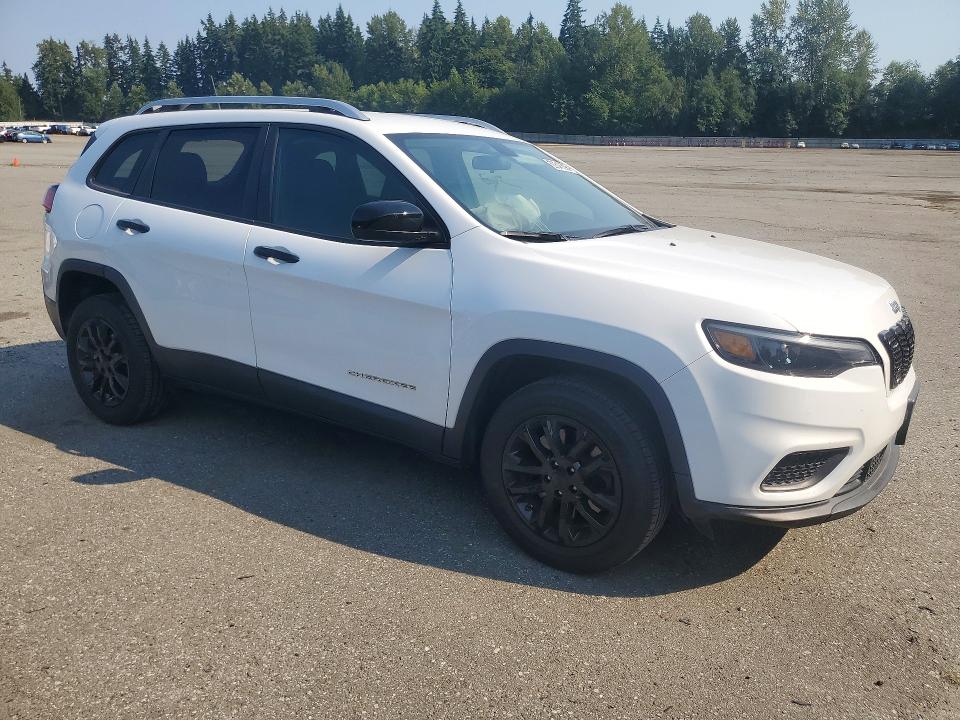 60545596 :رقم المزاد ، 1C4PJLCB4LD548011 vin ، 2020 Jeep Cherokee مزاد بيع