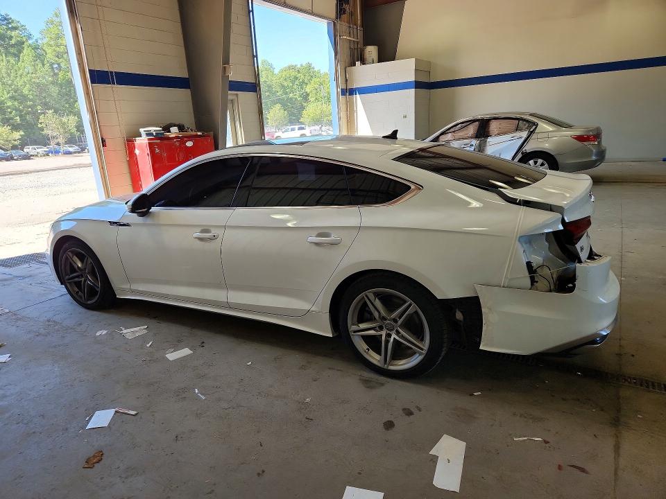 62782766 :رقم المزاد ، WAUDACF56MA016235 vin ، 2021 Audi A5 مزاد بيع