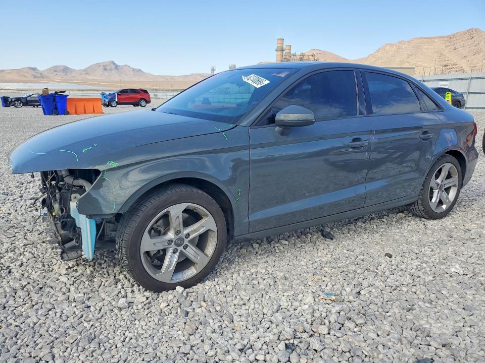 Продажа на аукционе авто 2017 Audi A3, vin: WAUAUGFF6H1038882, номер лота: 62700686