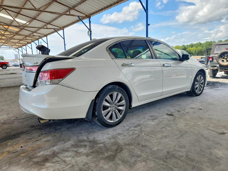 Auction sale of the 2012 Honda Accord, vin: 1HGCP3F86CA021569, lot number: 62107246