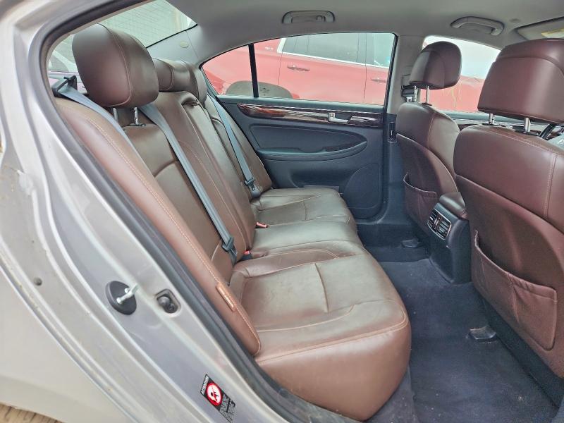 2013 Hyundai Genesis მანქანა იყიდება აუქციონზე, vin: KMHGC4DD2DU242647, აუქციონის ნომერი: 61582896