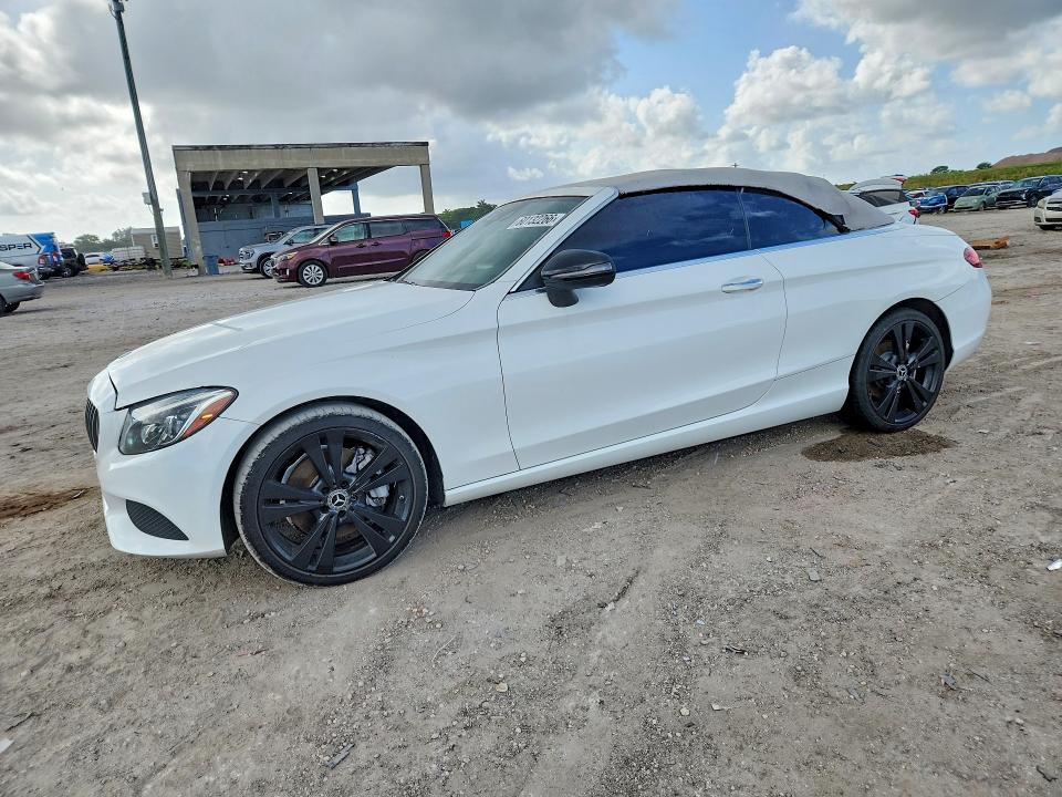 60132266 :رقم المزاد ، WDDWK4JB6HF518379 vin ، 2017 Mercedes-benz C مزاد بيع