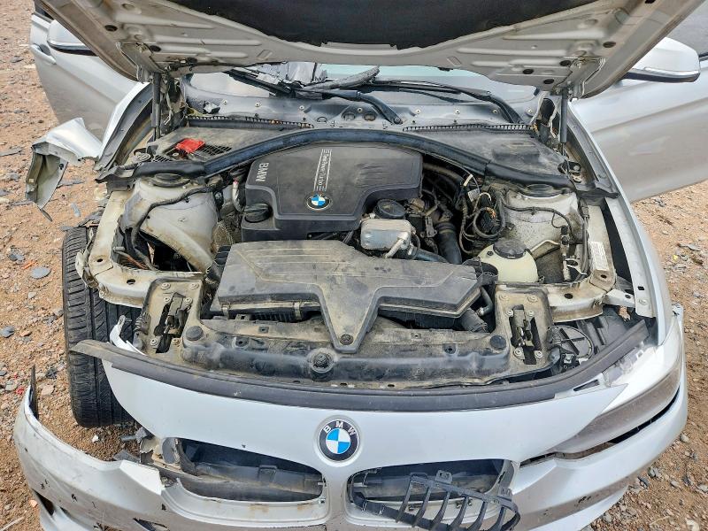 59391846 :رقم المزاد ، WBA3A5G5XDNP23076 vin ، 2013 Bmw 328 مزاد بيع