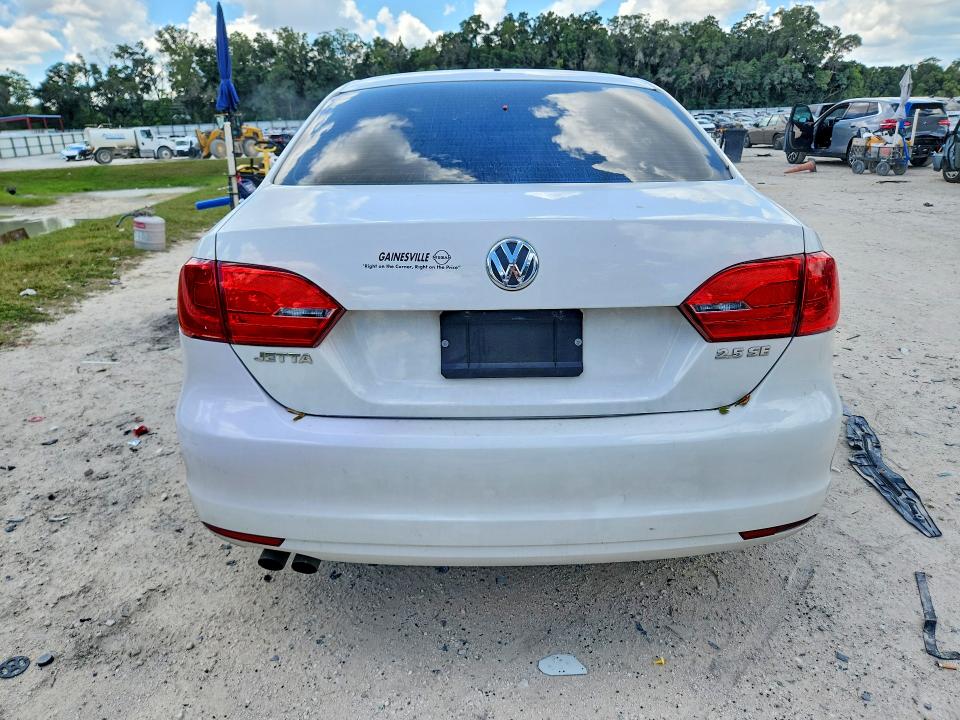 60246796 :رقم المزاد ، 3VWDX7AJ2CM387971 vin ، 2012 Volkswagen Jetta مزاد بيع