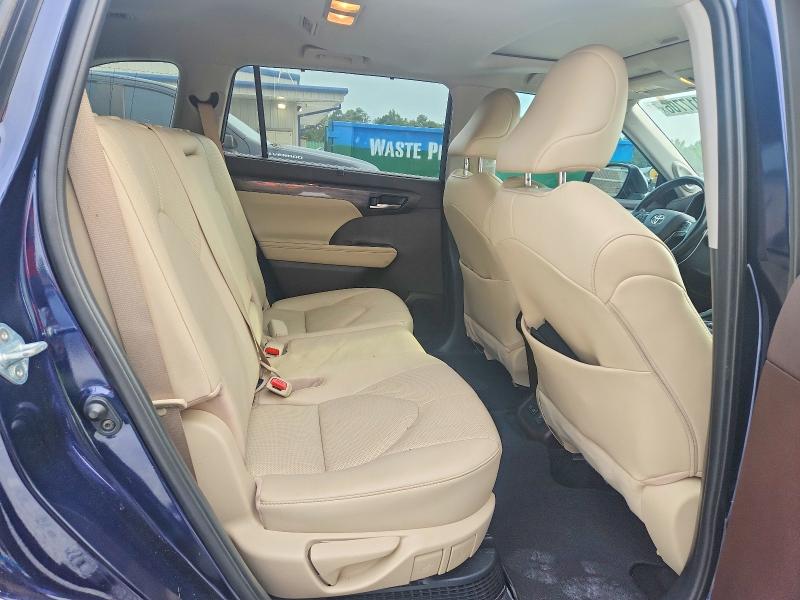 Продажа на аукционе авто 2021 Toyota Highlander, vin: 5TDDBRCH0MS528075, номер лота: 62017706