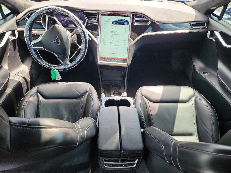 2015 Tesla Model S მანქანა იყიდება აუქციონზე, vin: 5YJSA1E29FF112327, აუქციონის ნომერი: 60917386