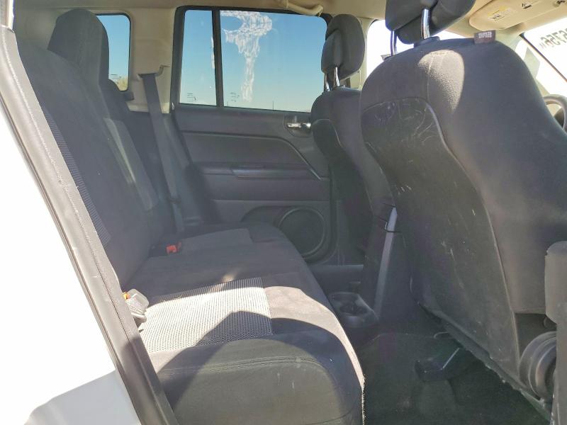 63236756 :رقم المزاد ، 1C4NJCBA4GD681504 vin ، 2016 Jeep Compass مزاد بيع