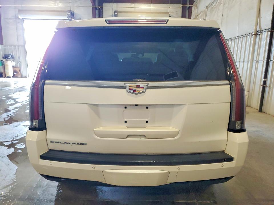 2015 Cadillac Escalade მანქანა იყიდება აუქციონზე, vin: 1GYS4MKJ3FR712284, აუქციონის ნომერი: 60075616