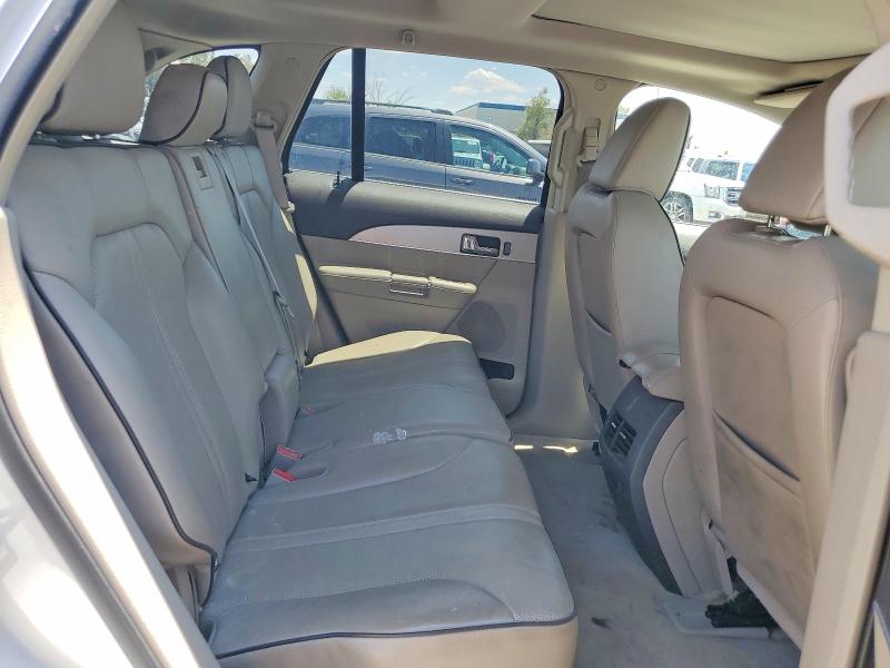 60420586 :رقم المزاد ، 2LMDJ6JK2BBJ11085 vin ، 2011 Lincoln Mkx مزاد بيع