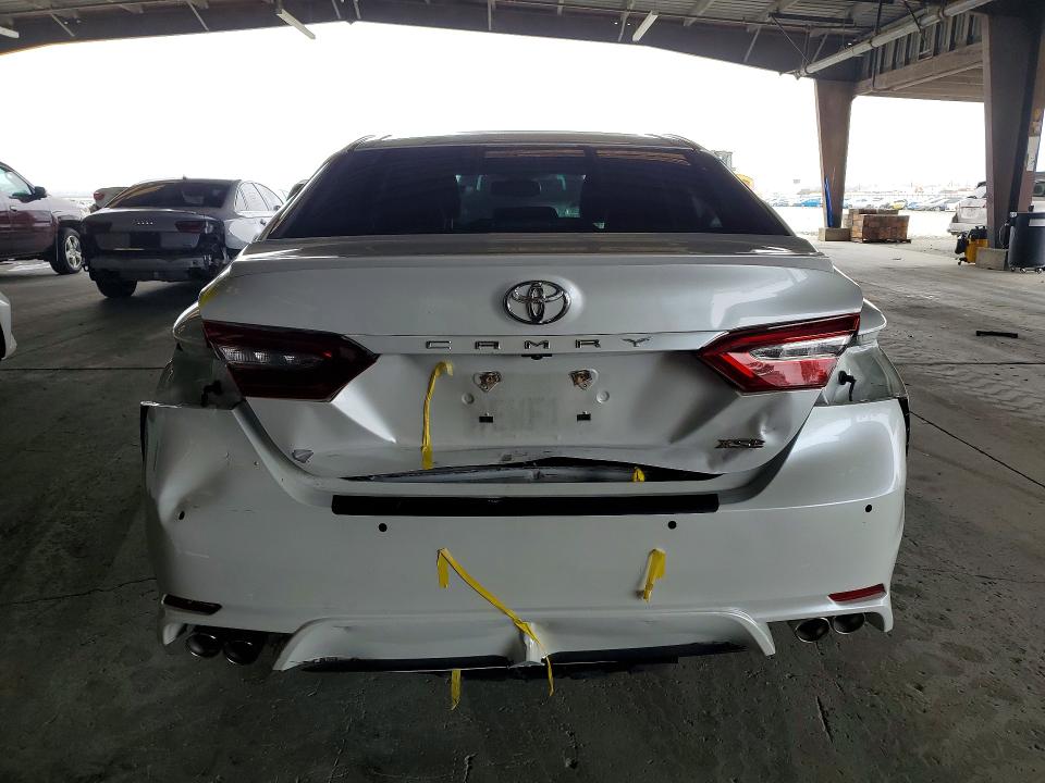 Продажа на аукционе авто 2018 Toyota Camry, vin: 4T1B61HK4JU129092, номер лота: 59962776