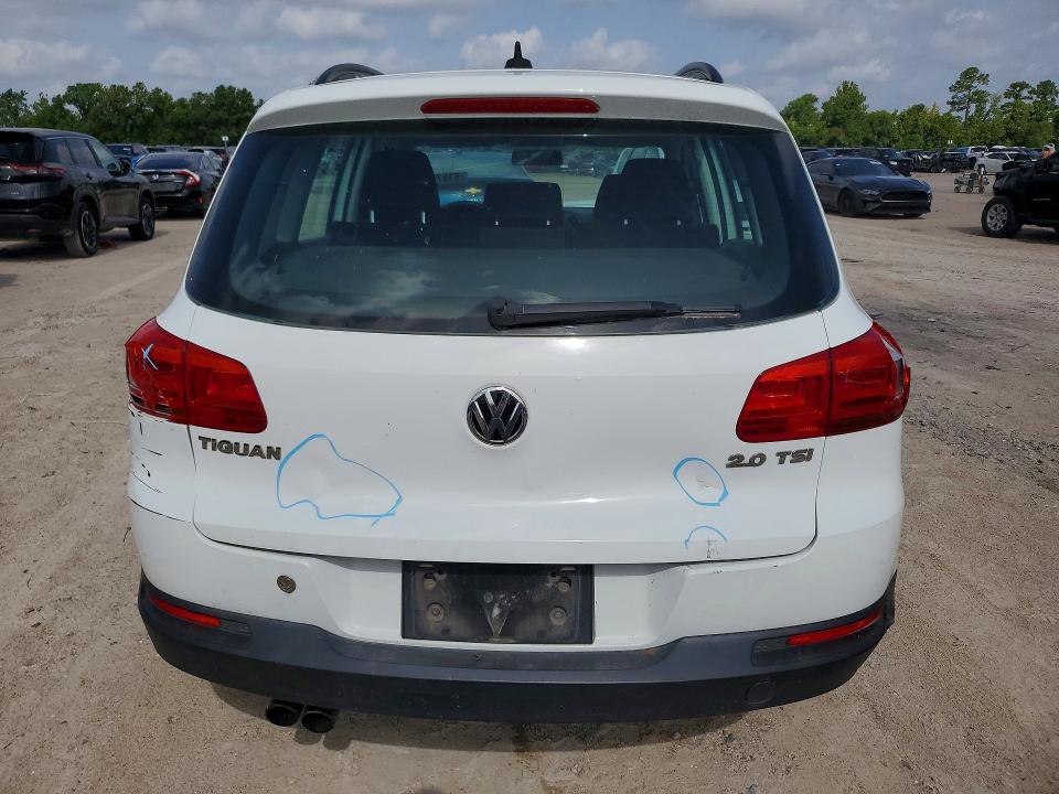 2015 Volkswagen Tiguan მანქანა იყიდება აუქციონზე, vin: WVGAV7AX2FW518896, აუქციონის ნომერი: 61879556