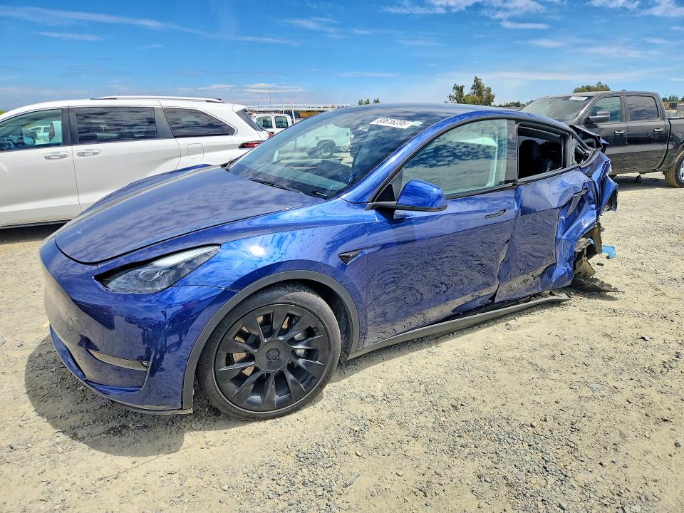 Auction sale of the 2023 Tesla Model Y, vin: 7SAYGDEE8PF900461, lot number: 60616396