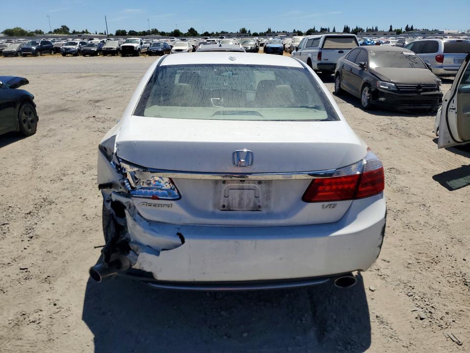 62669946 :رقم المزاد ، 1HGCR3F83FA017980 vin ، 2015 Honda Accord مزاد بيع