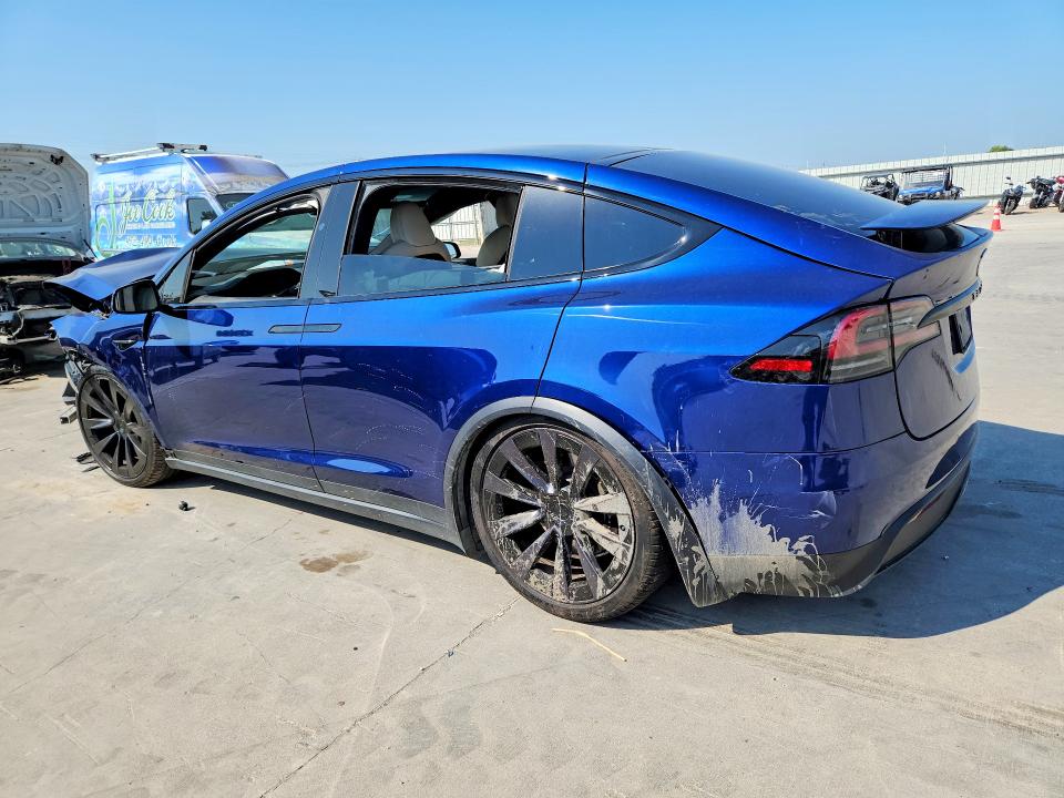 62081146 :رقم المزاد ، 7SAXCAE55NF357962 vin ، 2022 Tesla Model X مزاد بيع