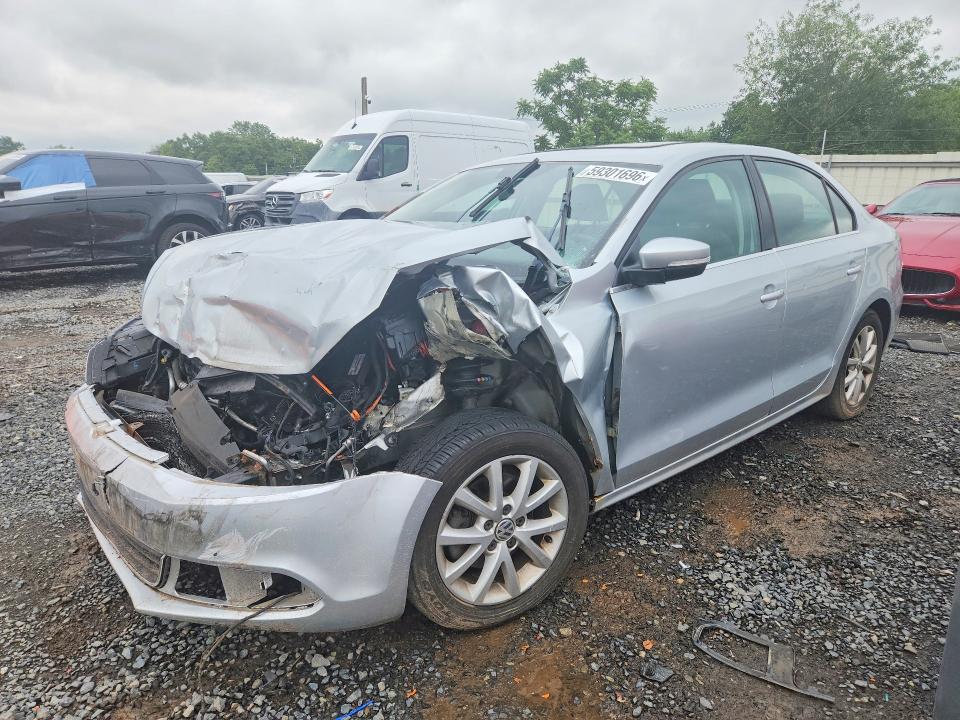 59301696 :رقم المزاد ، 3VWDP7AJ0DM362326 vin ، 2013 Volkswagen Jetta مزاد بيع