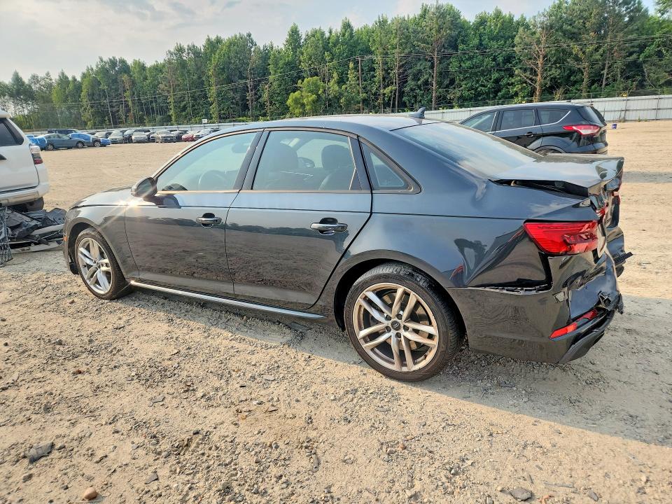 62795056 :رقم المزاد ، WAUDNAF42HN051983 vin ، 2017 Audi A4 مزاد بيع