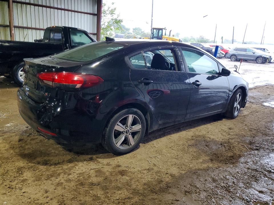 2018 Kia Forte მანქანა იყიდება აუქციონზე, vin: 3KPFL4A76JE226394, აუქციონის ნომერი: 60933016