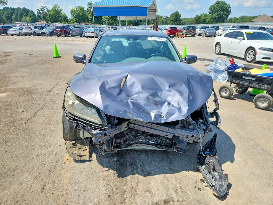 62347456 :رقم المزاد ، 1HGCR2F88FA126834 vin ، 2015 Honda Accord مزاد بيع