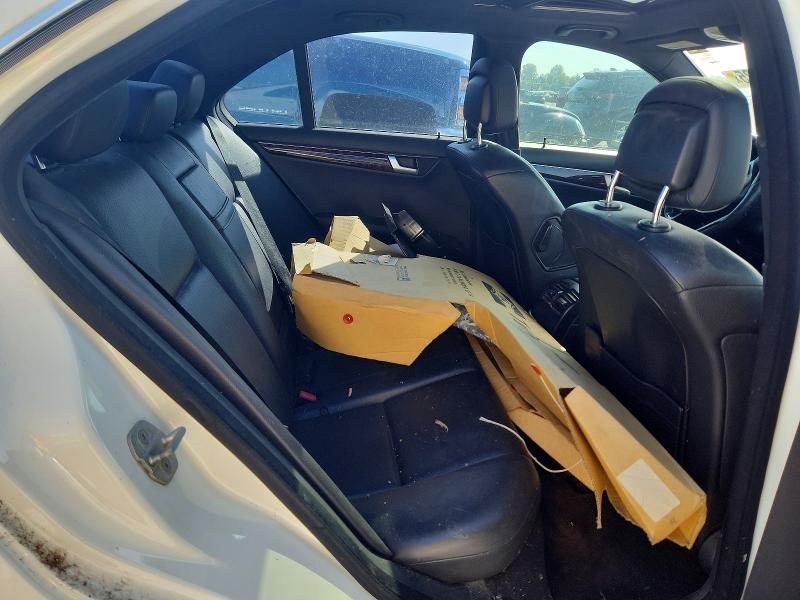 2012 Mercedes-benz C მანქანა იყიდება აუქციონზე, vin: WDDGF8BB2CR239520, აუქციონის ნომერი: 85987325