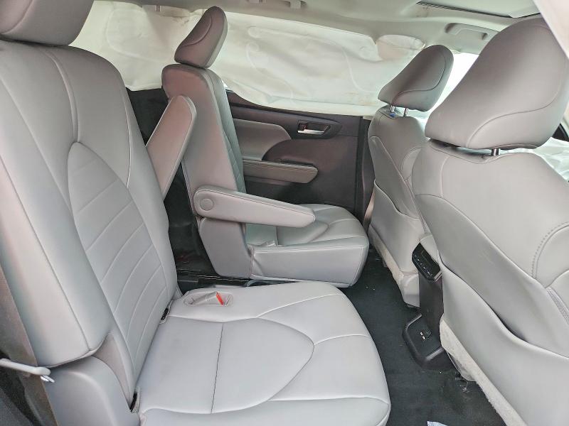 Продаж на аукціоні авто 2021 Toyota Highlander, vin: 5TDHZRAH3MS065431, номер лоту: 60488976
