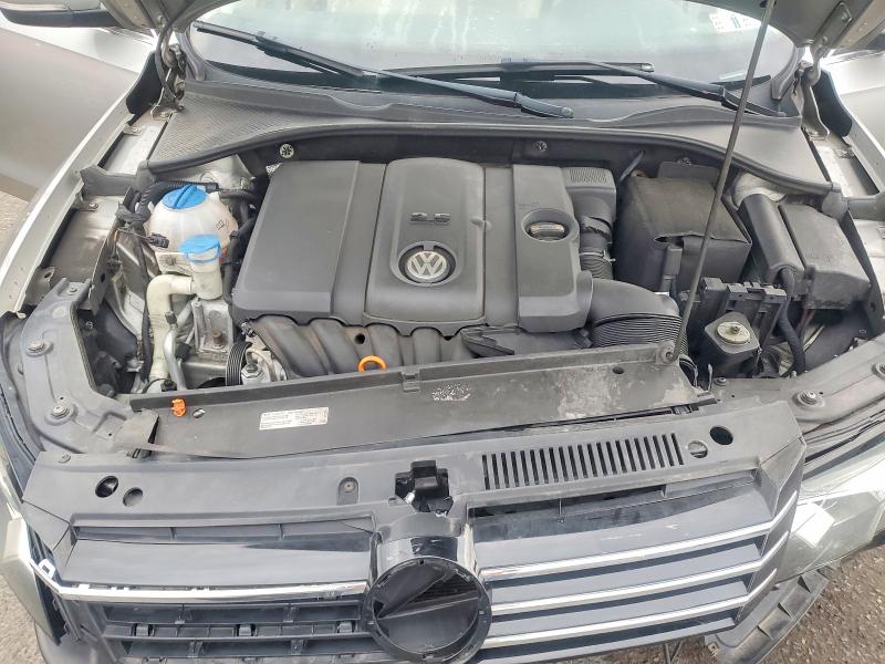 61748056 :رقم المزاد ، 1VWBP7A30DC072081 vin ، 2013 Volkswagen Passat مزاد بيع