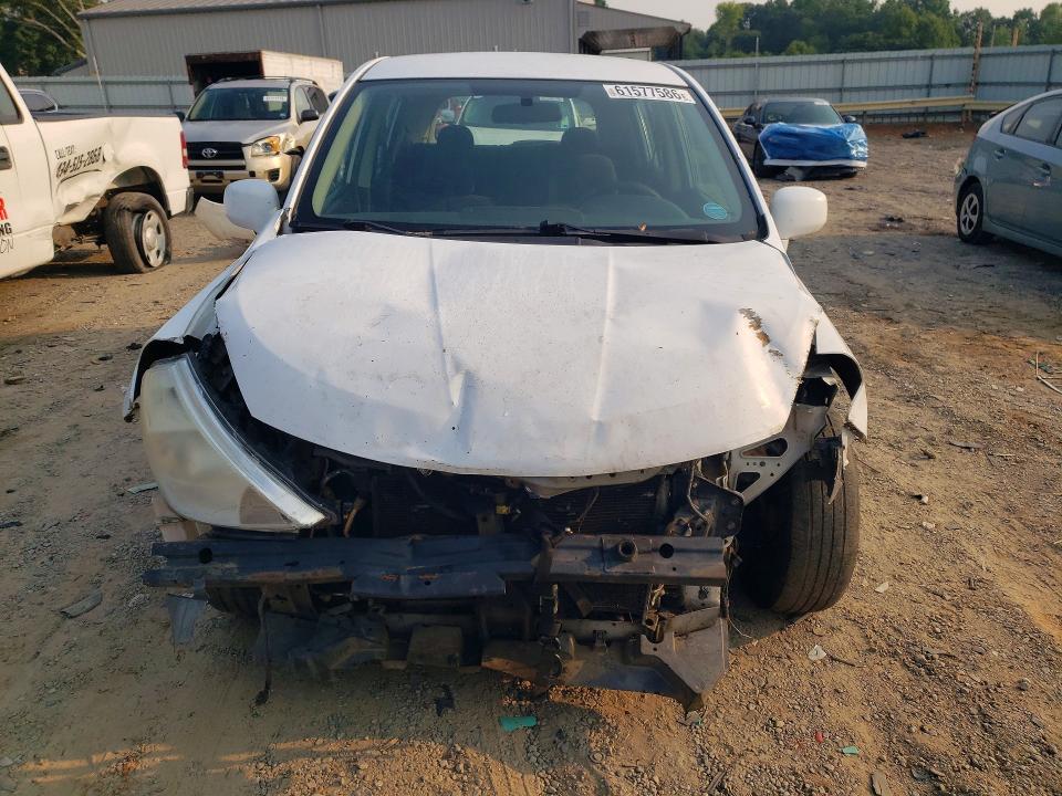 61577586 :رقم المزاد ، 3N1BC1CP4AL414467 vin ، 2010 Nissan Versa مزاد بيع