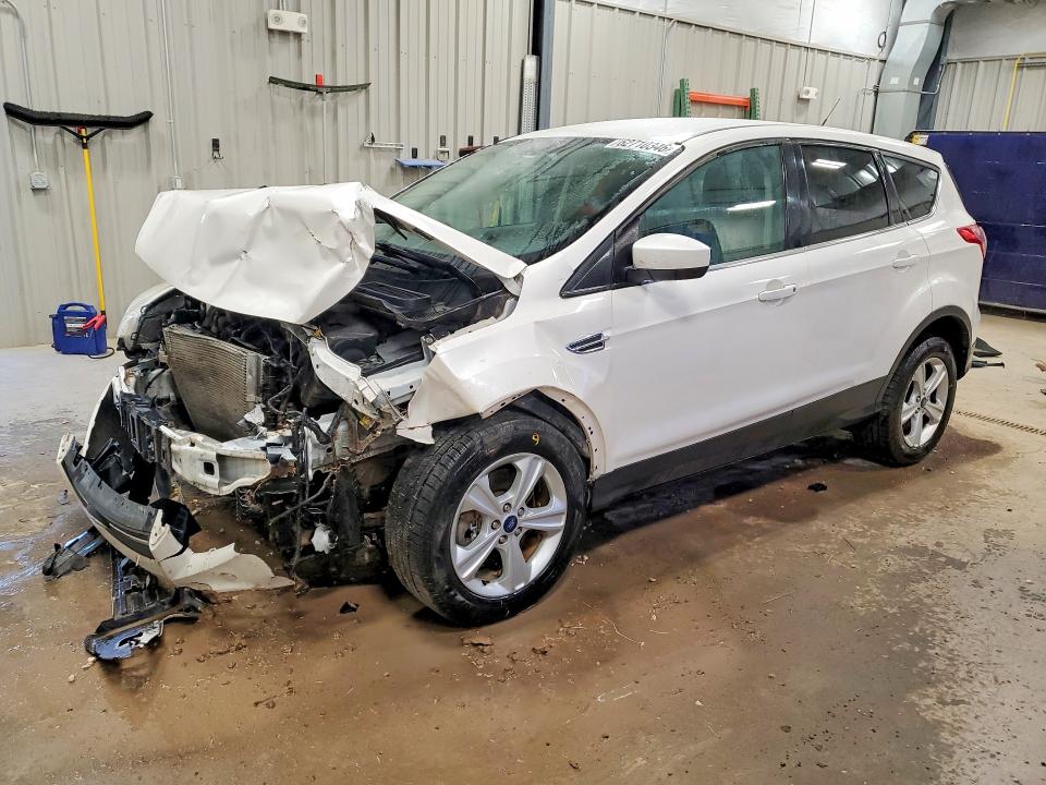 2014 Ford Escape მანქანა იყიდება აუქციონზე, vin: 1FMCU9GXXEUB65543, აუქციონის ნომერი: 62710346