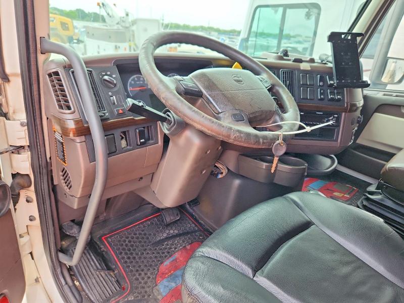 60509156 :رقم المزاد ، 4V4NC9EH1GN942026 vin ، 2016 Volvo Vnl (4) مزاد بيع
