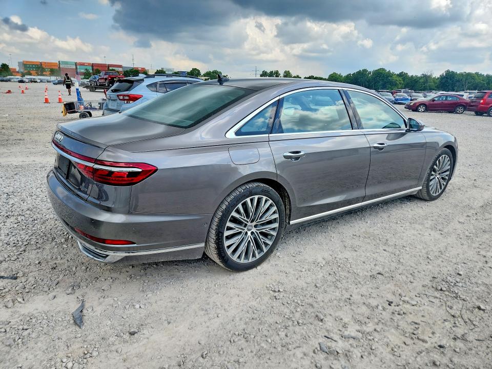 Продажа на аукционе авто 2019 Audi A8, vin: WAU8DAF86KN016314, номер лота: 59353366