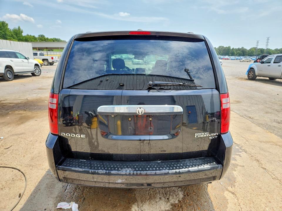 62426146 :رقم المزاد ، 2D4RN5D19AR303376 vin ، 2010 Dodge Grand Caravan مزاد بيع