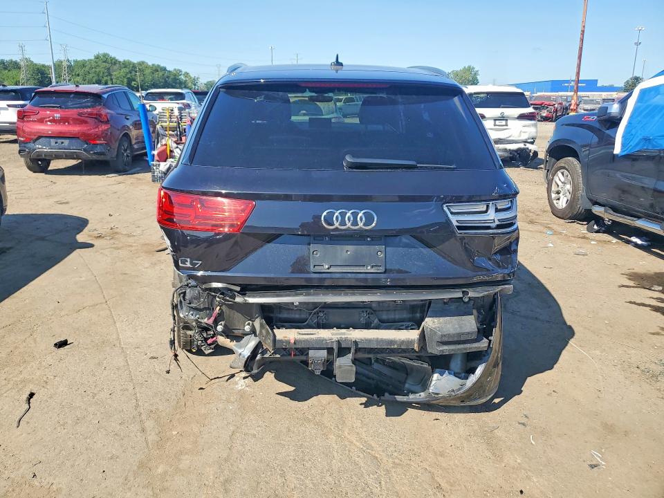 62055356 :رقم المزاد ، WA1LAAF75KD011652 vin ، 2019 Audi Q7 مزاد بيع