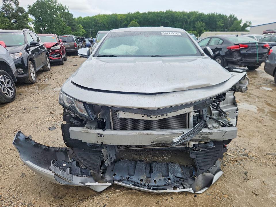 60221926 :رقم المزاد ، 1G1105S3XKU106176 vin ، 2019 Chevrolet Impala مزاد بيع