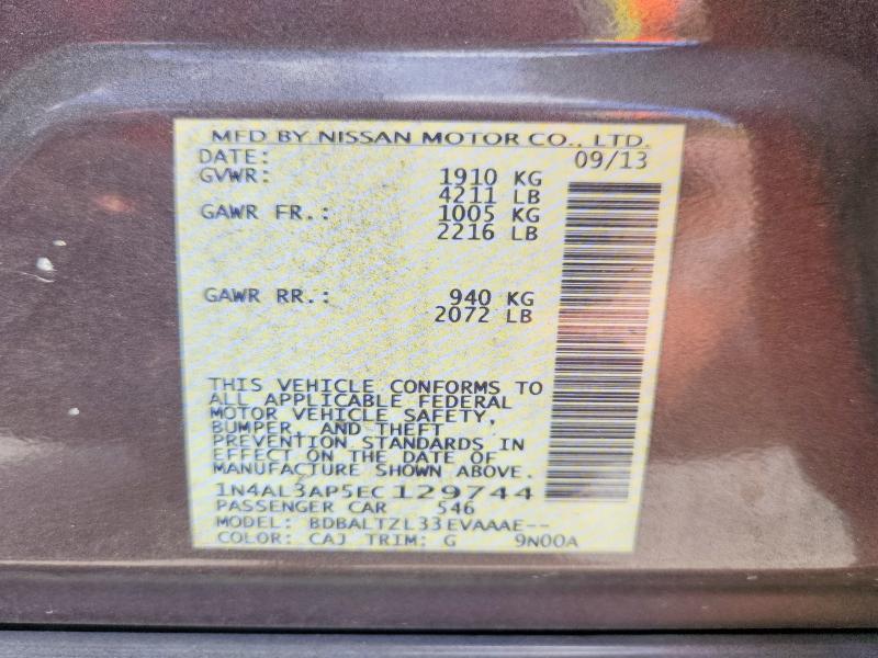 2014 Nissan Altima მანქანა იყიდება აუქციონზე, vin: 1N4AL3AP5EC129744, აუქციონის ნომერი: 61147386