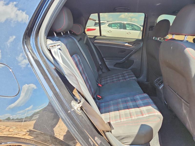 62811006 :رقم المزاد ، 3VW447AU0JM288081 vin ، 2018 Volkswagen Gti مزاد بيع