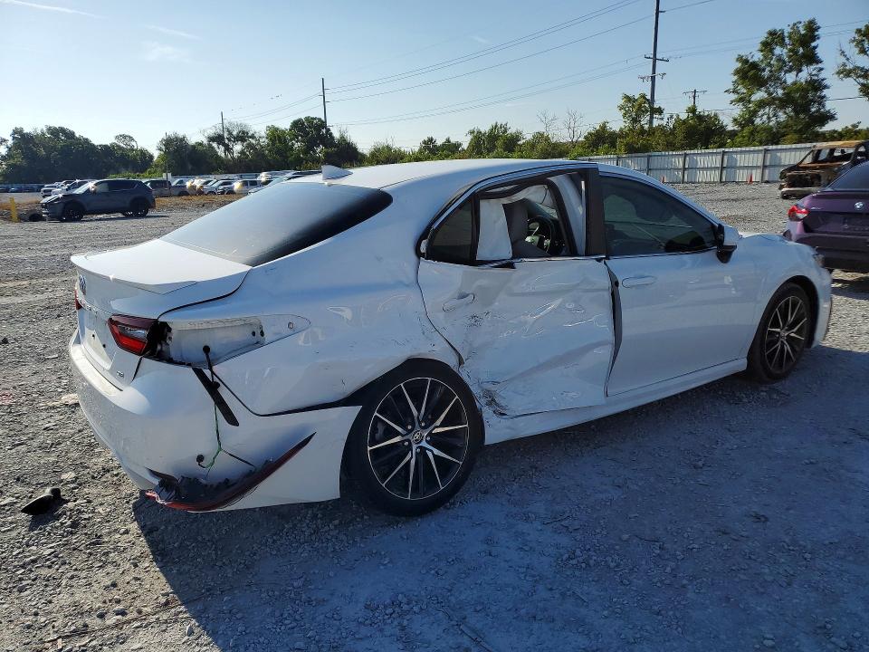Продажа на аукционе авто 2021 Toyota Camry, vin: 4T1G11AK4MU580414, номер лота: 60274366
