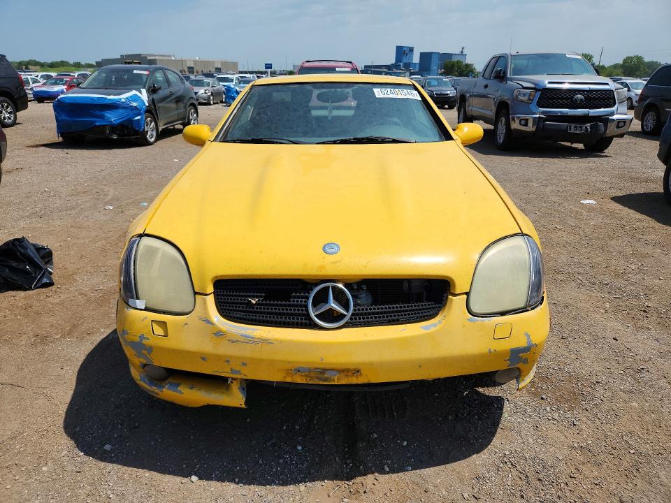 62404546 :رقم المزاد ، WDBKK47F0YF161962 vin ، 2000 Mercedes-benz Slk مزاد بيع