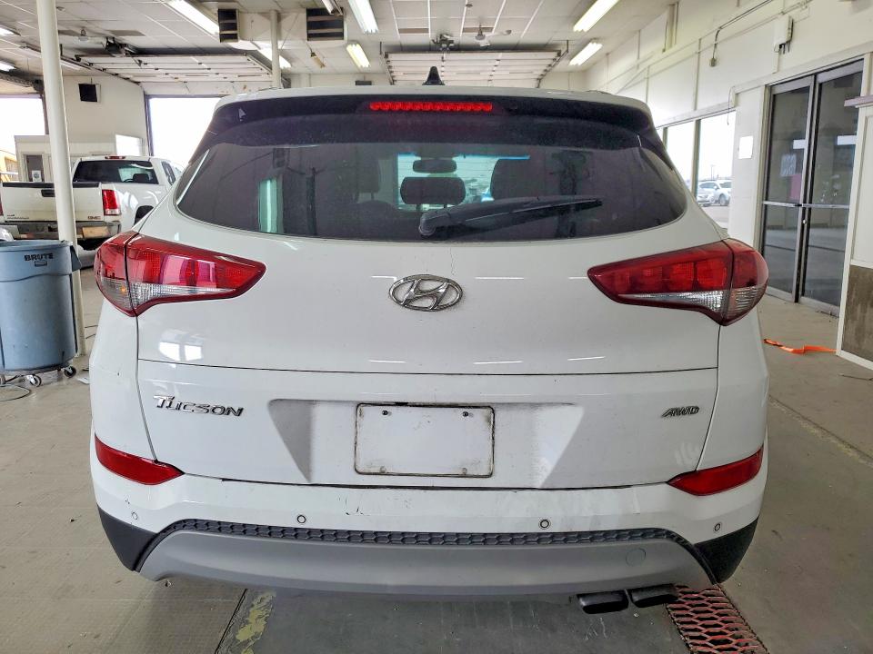 61589466 :رقم المزاد ، KM8J3CA22JU690692 vin ، 2018 Hyundai Tucson مزاد بيع