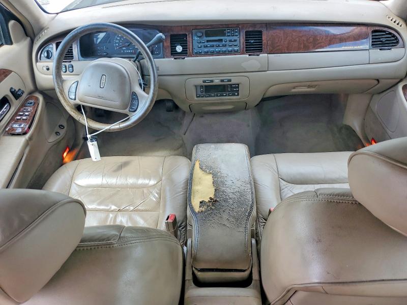 Aukcja sprzedaży 2001 Lincoln Town Car, vin: 1LNHM81W31Y632823, numer aukcji: 61882896