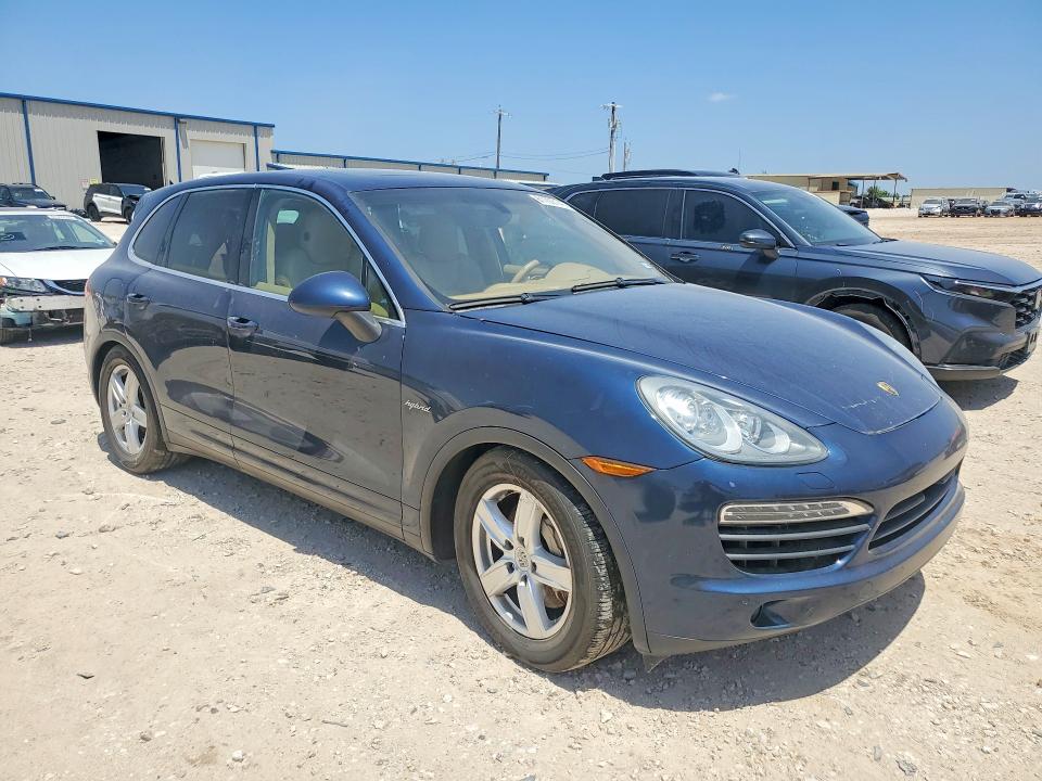 Продаж на аукціоні авто 2011 Porsche Cayenne, vin: WP1AE2A29BLA94199, номер лоту: 61703146