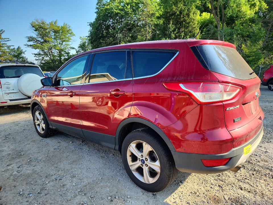 63431636 :رقم المزاد ، 1FMCU9GX3FUA39123 vin ، 2015 Ford Escape مزاد بيع