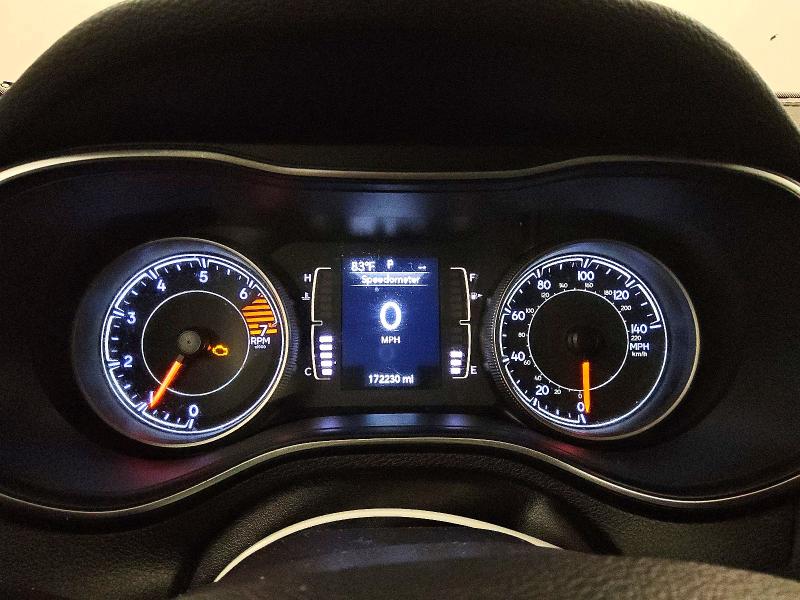 59269376 :رقم المزاد ، 1C4PJLLB3KD111275 vin ، 2019 Jeep Cherokee مزاد بيع